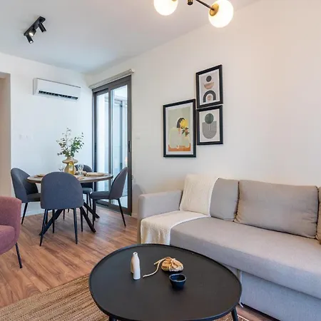 Apartment Latte's Prime 1-bedroom In Larnaca