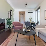Daire Latte's Prime 1-bedroom In